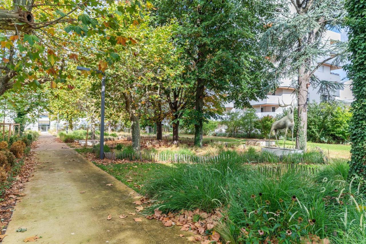 Ovelia Lyon - Les Jardins D'Hortense Buitenkant foto