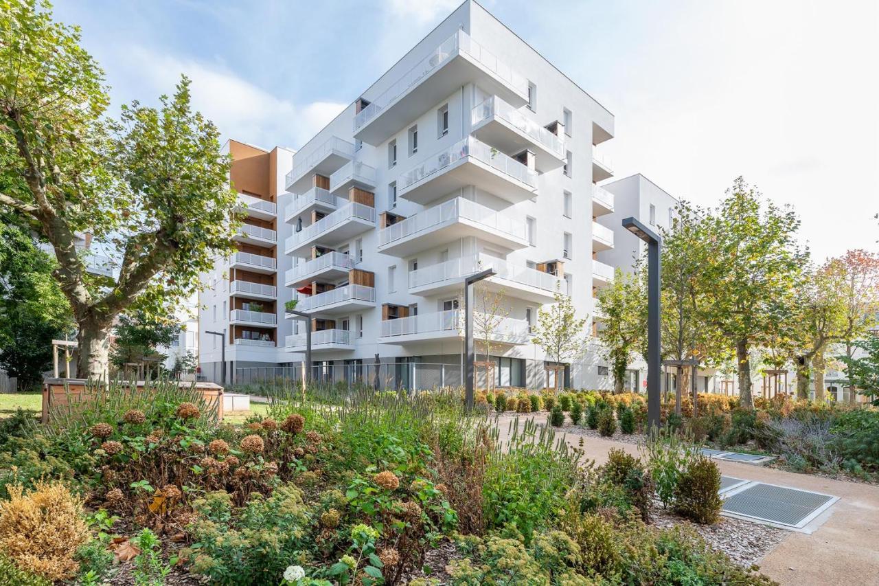 Ovelia Lyon - Les Jardins D'Hortense Buitenkant foto